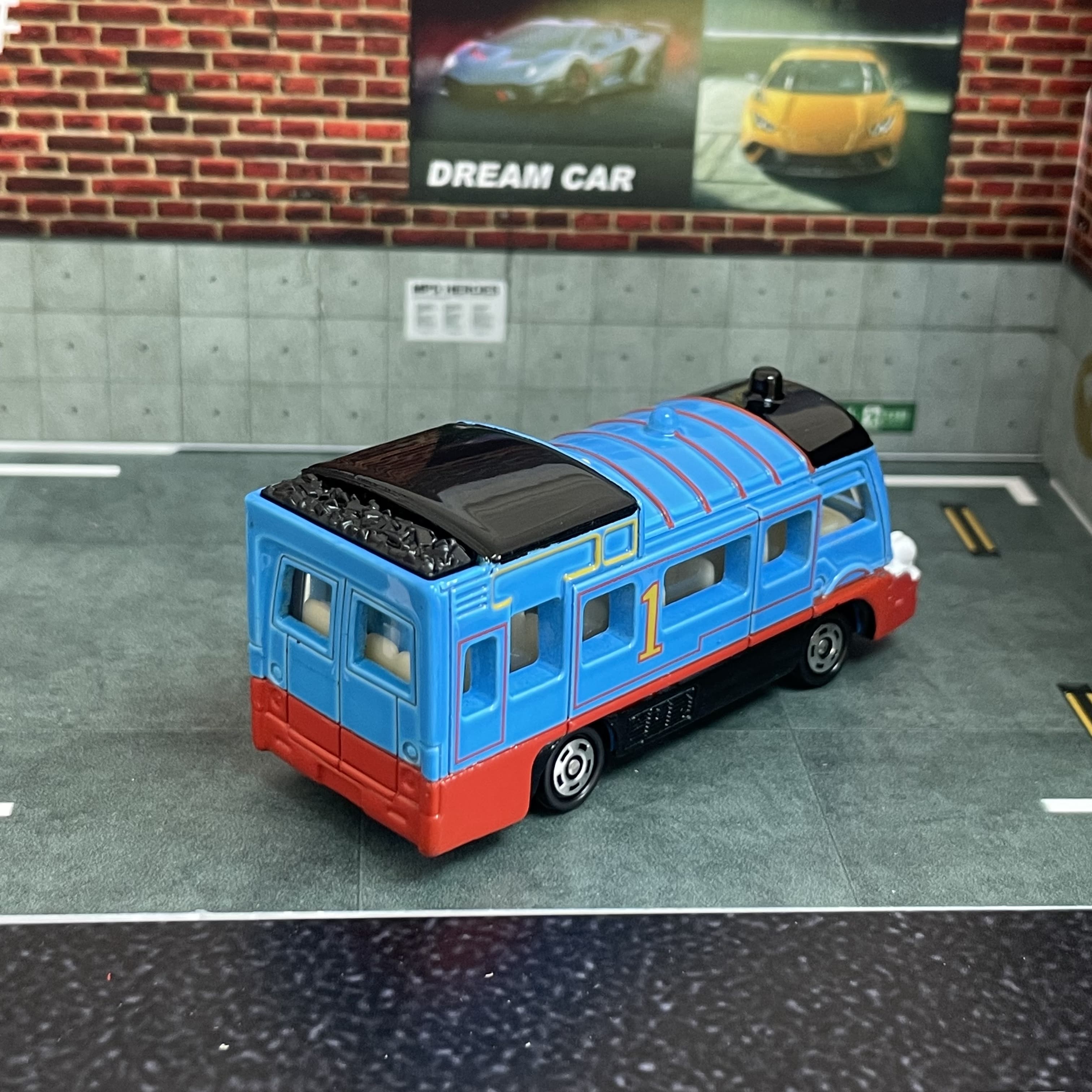 Takara Tomy Dream Tomica No.15 - Vintage Collectible Model Cars reseña y precio