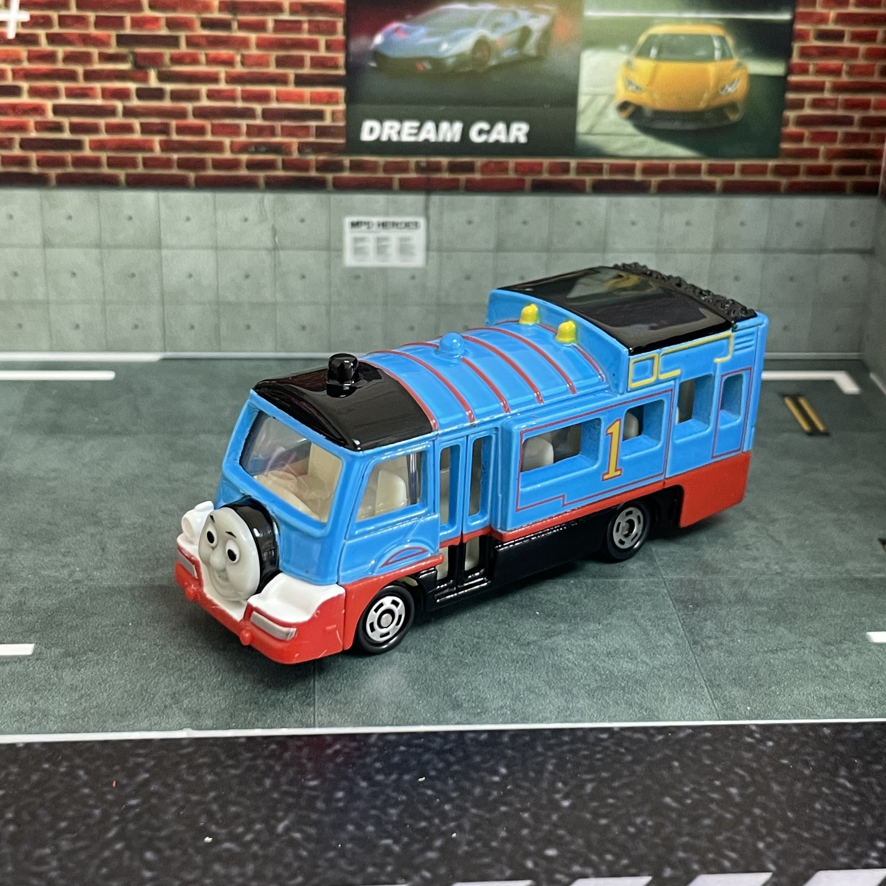 Takara Tomy Dream Tomica No.15 - Vintage Collectible Model Cars reseña y precio