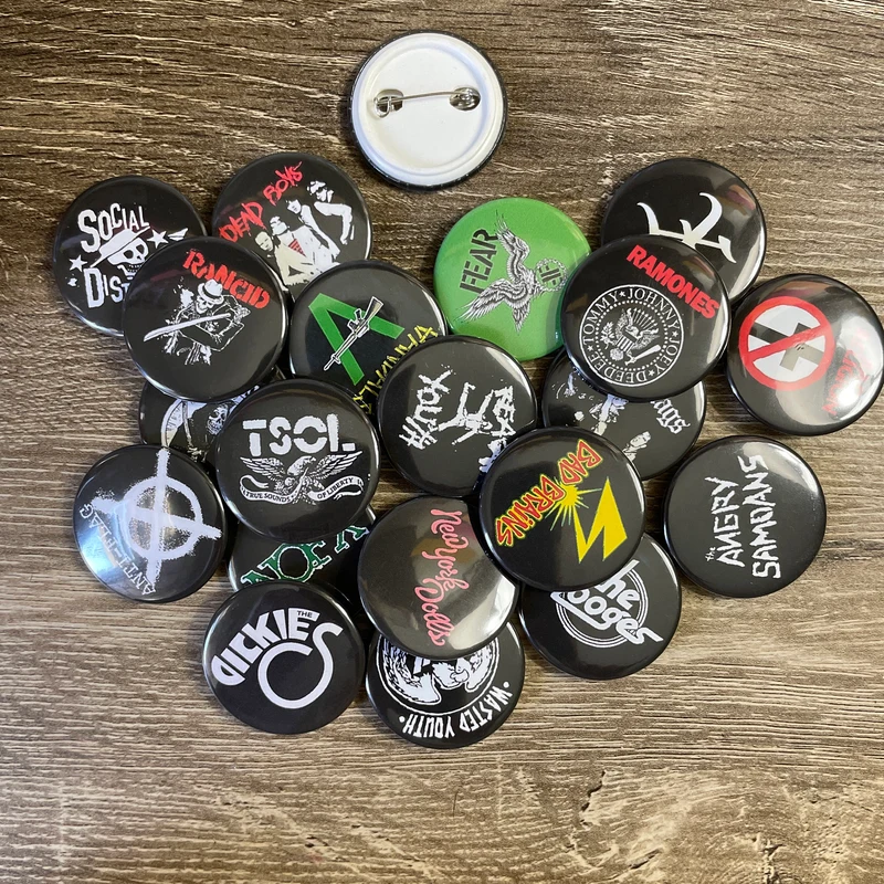 Vintage US Punk Rock Band Pinb - Collectible Vintage Brooches reseña y precio