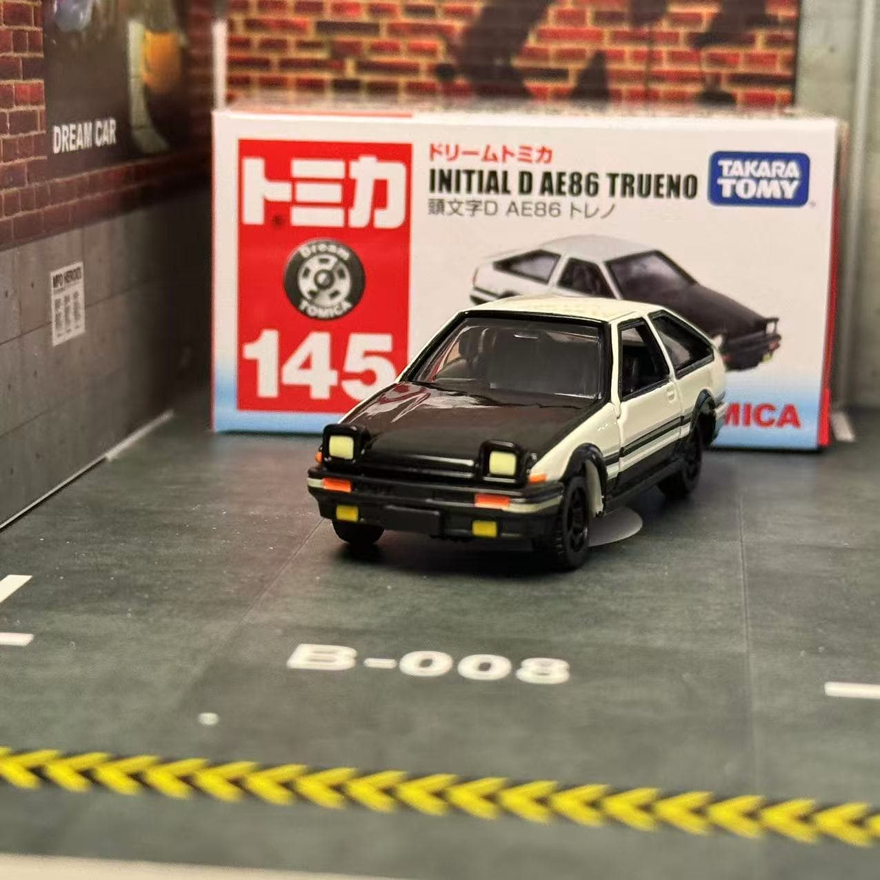 Dream Tomica NO. 145 Initial D - Vintage Collectible Model Cars reseña y precio