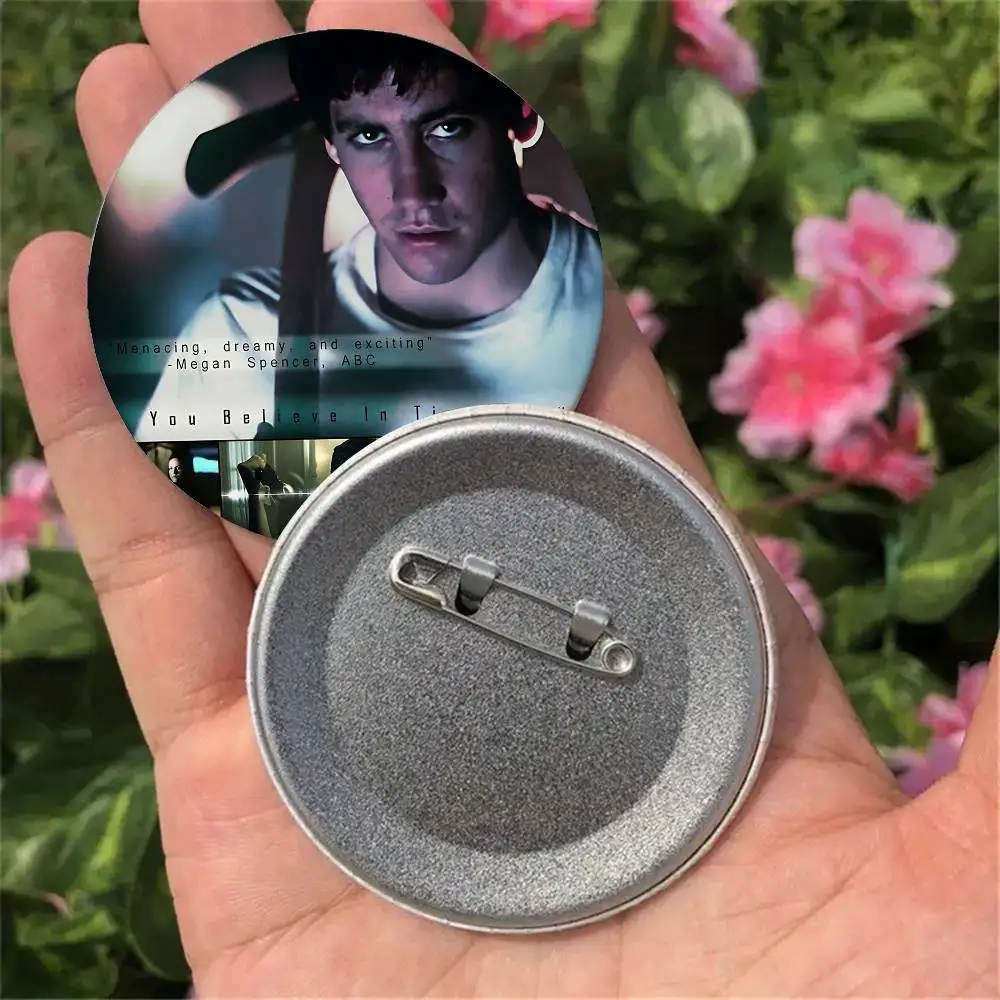 Movie Donnie Darko Vintage Ani - Collectible Vintage Brooches reseña y precio