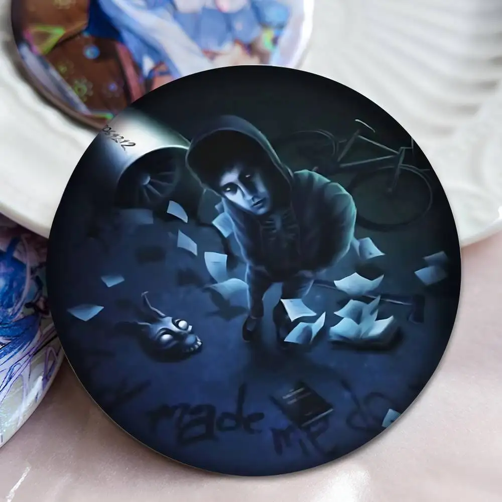 Movie Donnie Darko Vintage Ani - Collectible Vintage Brooches reseña y precio