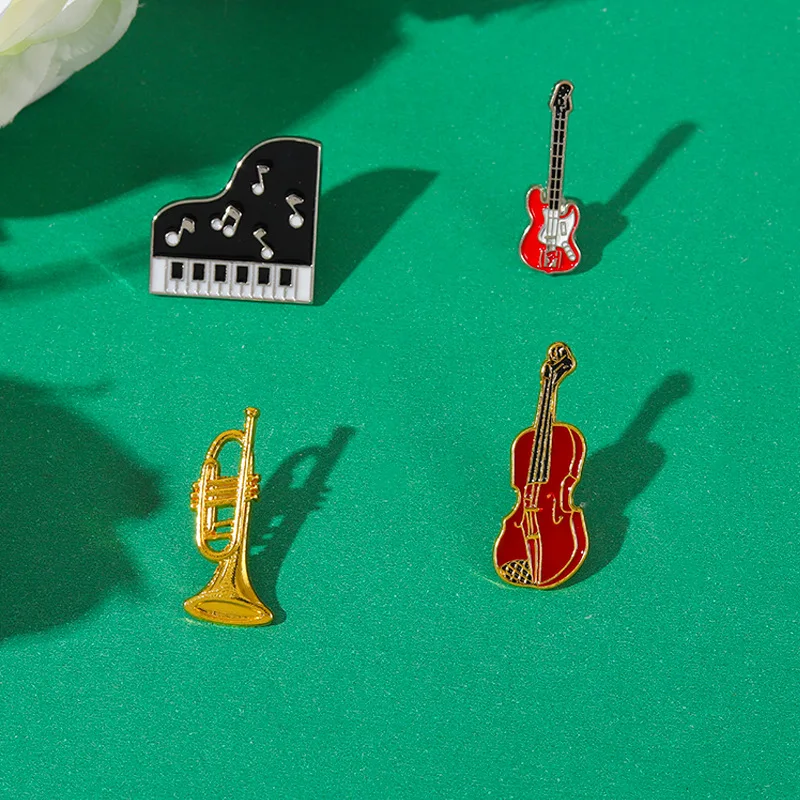 Musical Instrument Enamel Lape - Collectible Vintage Brooches reseña y precio